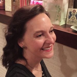 Meet your Posher, Holly